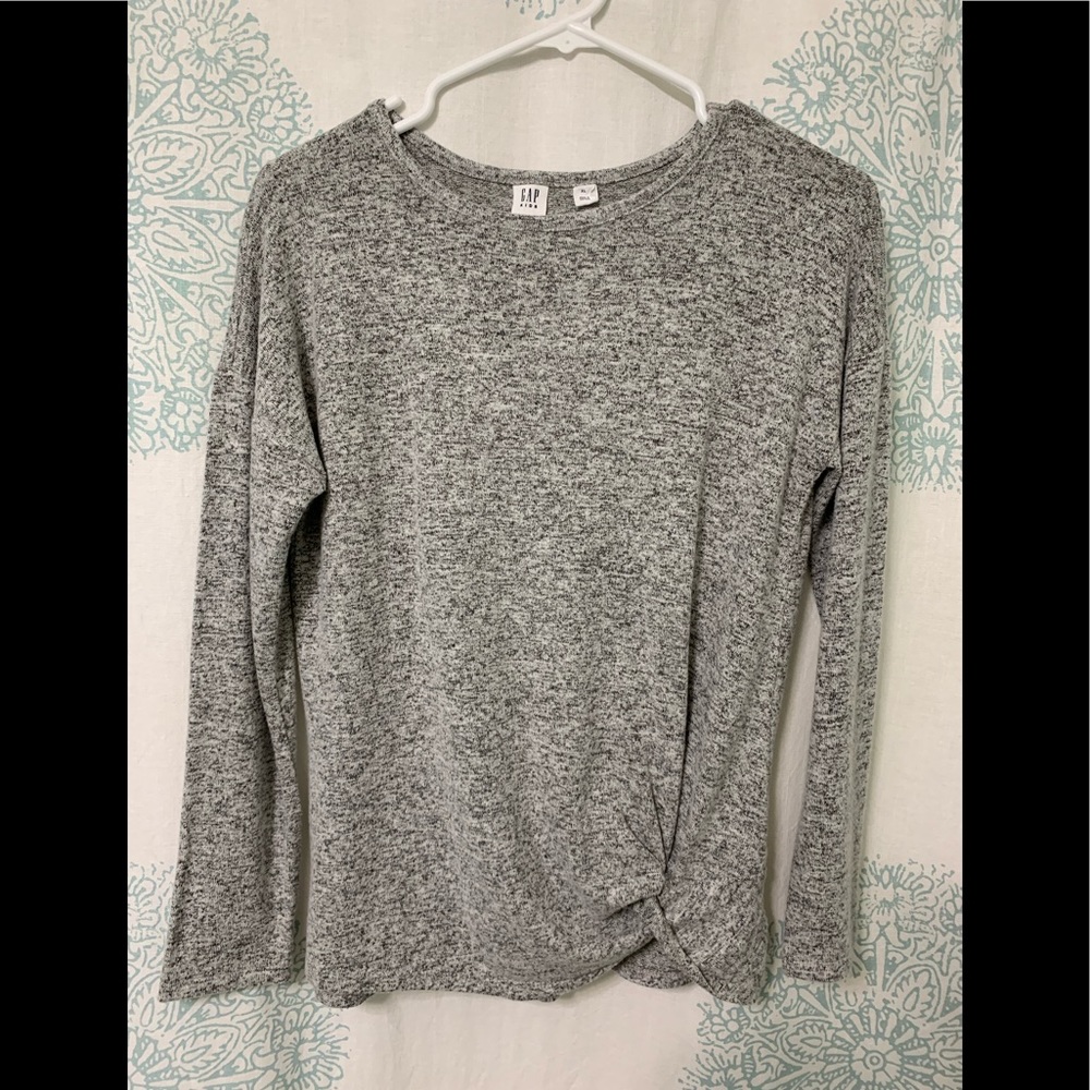 Gap kids grey sweater.
